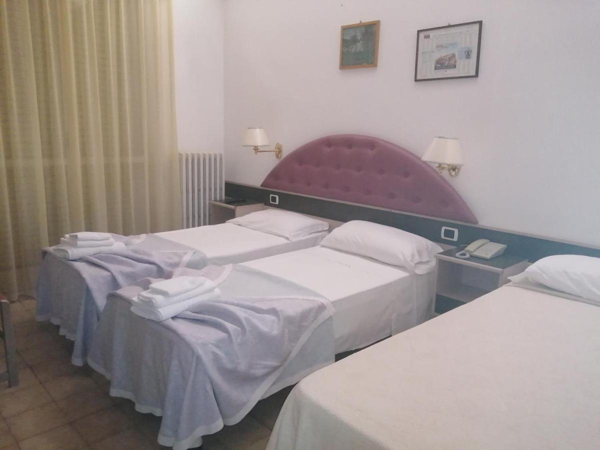 Villa Dei Romanzi Tortoreto Kültér fotó